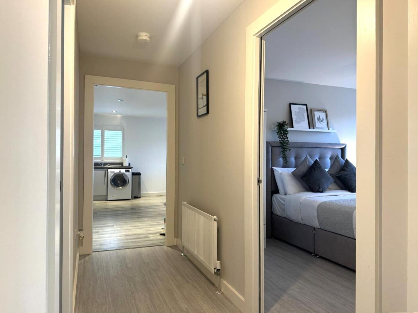 Central Belfast Apartments Sandford Екстериор снимка
