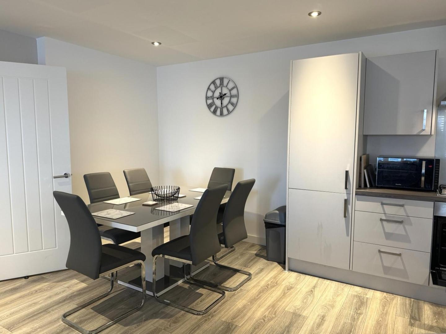 Central Belfast Apartments Sandford Екстериор снимка