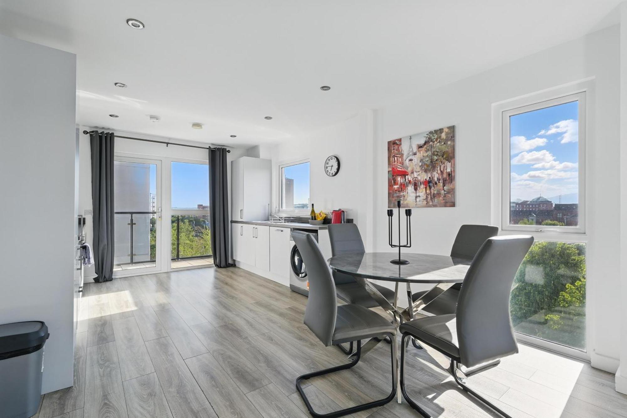Central Belfast Apartments Sandford Екстериор снимка