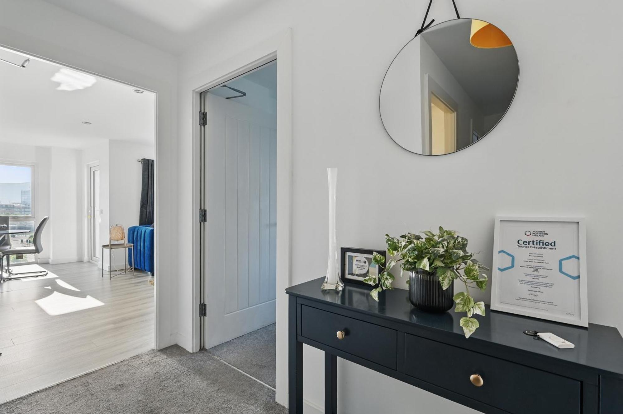 Central Belfast Apartments Sandford Екстериор снимка